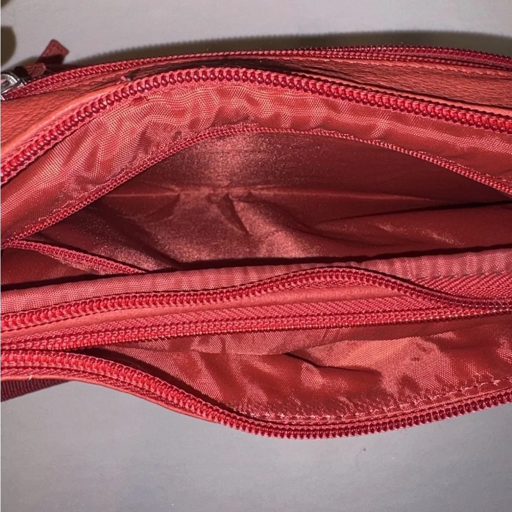 Concealed Carry Gun Tote’N Mommas Red Hobo Bag Small Frame